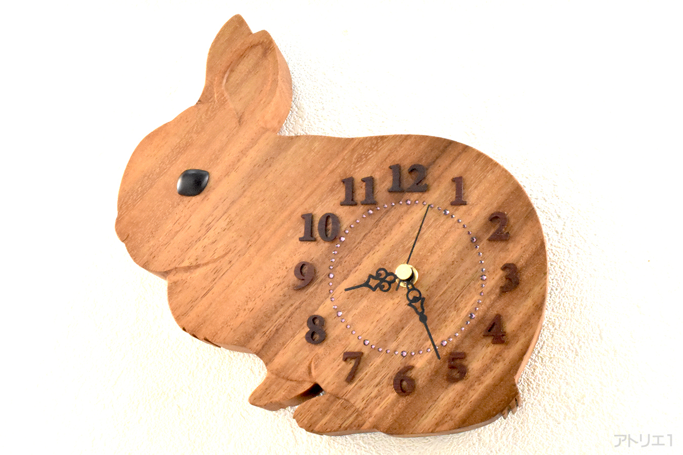 うさぎの掛け時計|木婚式の記念の掛け時計はアトリエ1