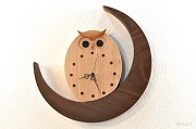 ふくろうと三日月のインテリア掛け時計