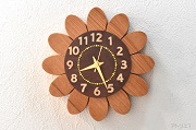 ひまわりの掛け時計（けやき）