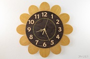 大きな大きなひまわりの掛け時計（イエローハート）